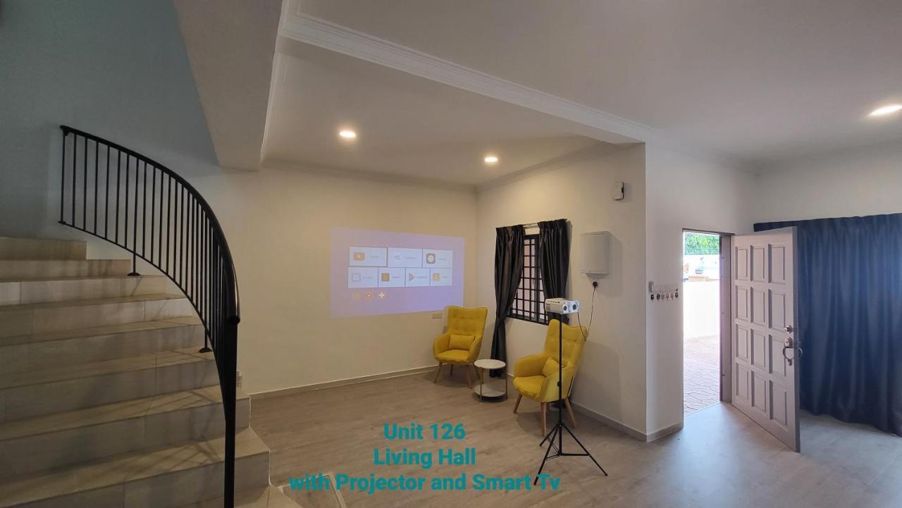 Ipoh Family Villa-Spacious Stay For 21 Or 42Pax Exterior photo